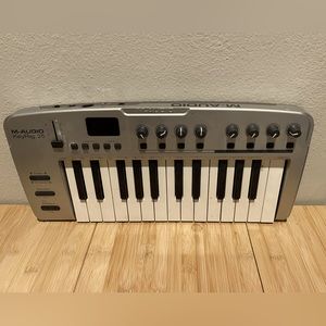 M-audio Keyrig 25 Midi Controller